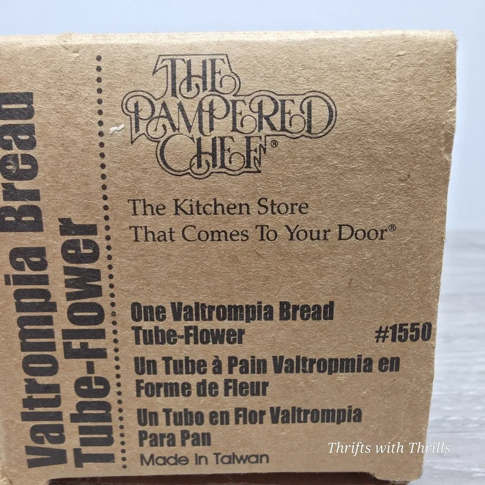 The Pampered Chef - Valtrompia Bread Tube - Flower #1550 Unused - Open Box